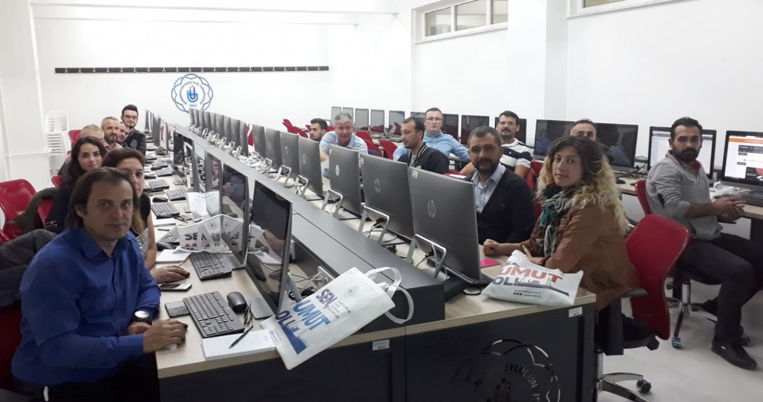 BANDIRMA TİCARET ODASI VE BANDIRMA ONYEDİ EYLÜL ÜNİVERSİTESİ İŞBİRLİĞİ PROTOKOLÜ KAPSAMINDA DÜZENLENEN İLK EĞİTİM E- TİCARET OLDU