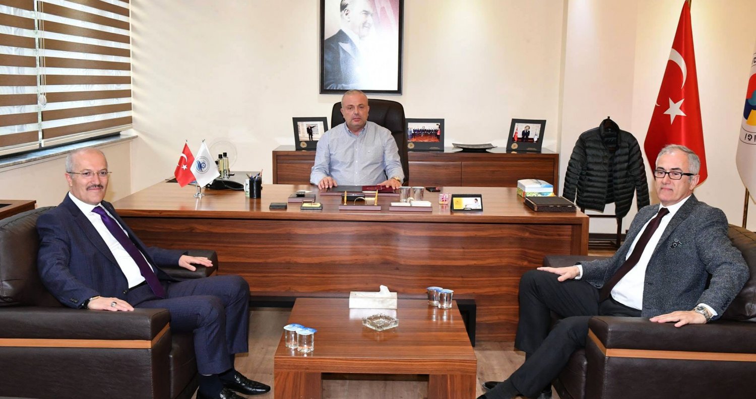 BALIKESİR BÜYÜKŞEHİR BELEDİYESİ’NİN YATIRIM PROJELERİ HAKKINDA BİLGİLENDİRME TOPLANTISI YAPILDI