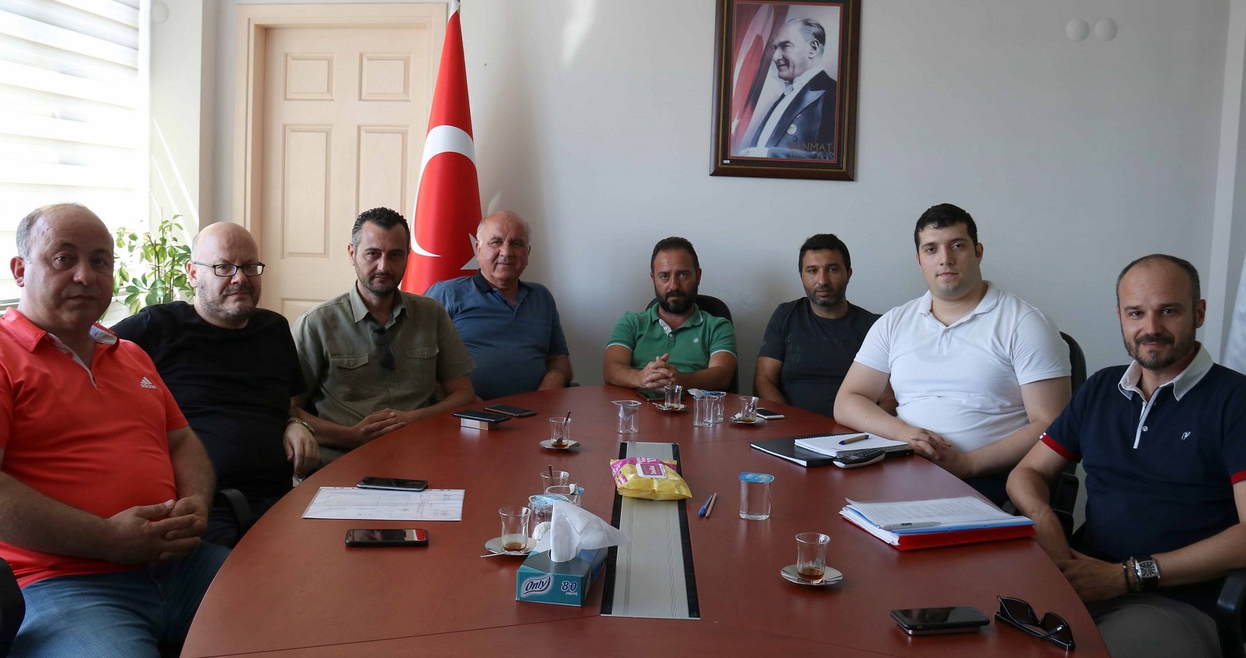 4. MESLEK KOMİTESİ HAZİRAN AYI TOPLANTISI MİMARLAR ODASI BANDIRMA TEMSİLCİLİĞİ BAŞKANI SELİM CEM CANDEMİR’İN KATILIMLARI İLE GERÇEKLEŞTİRİLDİ