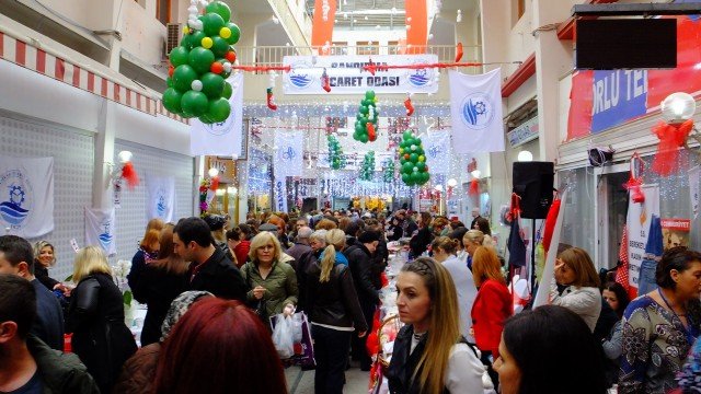 ALIŞVERİŞ VE TANITIM GÜNLERİNE YOĞUN İLGİ