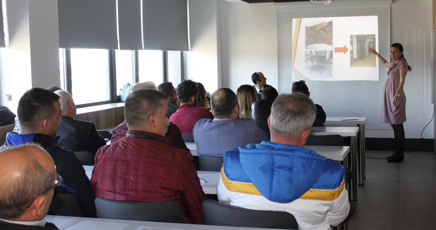GIDA GÜVENLİĞİ VE HİJYEN EĞİTİMİ TOPLANTISINA YOĞUN İLGİ